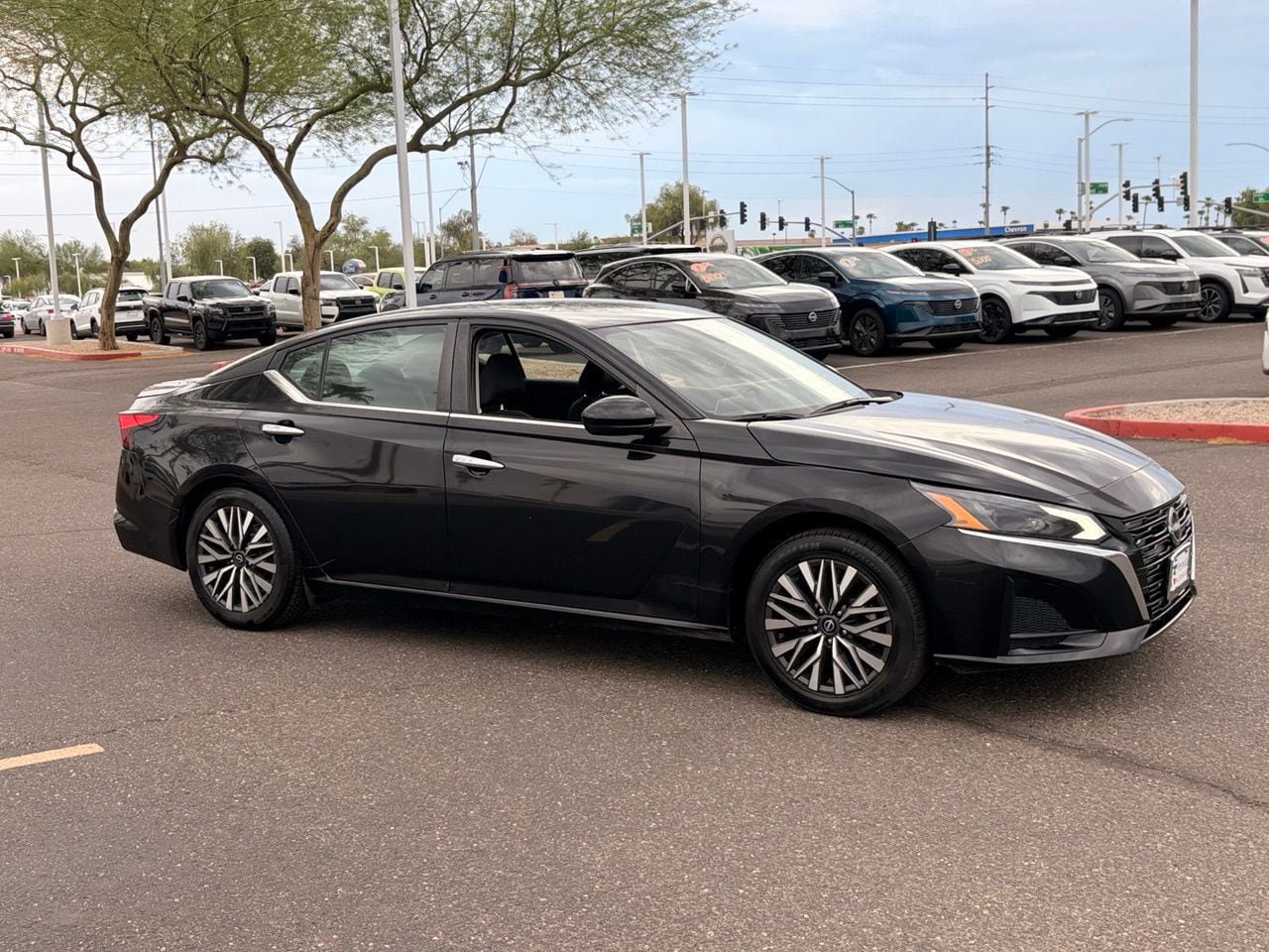Certified 2023 Nissan Altima 2.5 SV FWD image 9