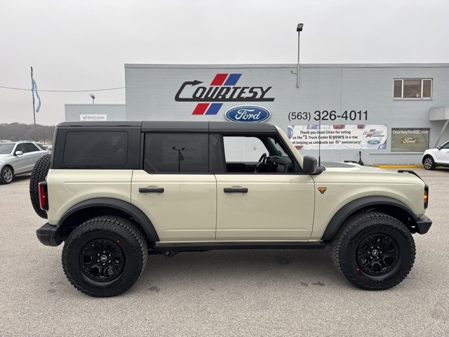 New 2025 Ford Bronco Badlands w/ Sasquatch Package image 6