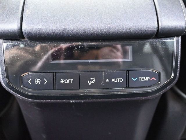 Used 2021 Toyota Highlander XLE image 25