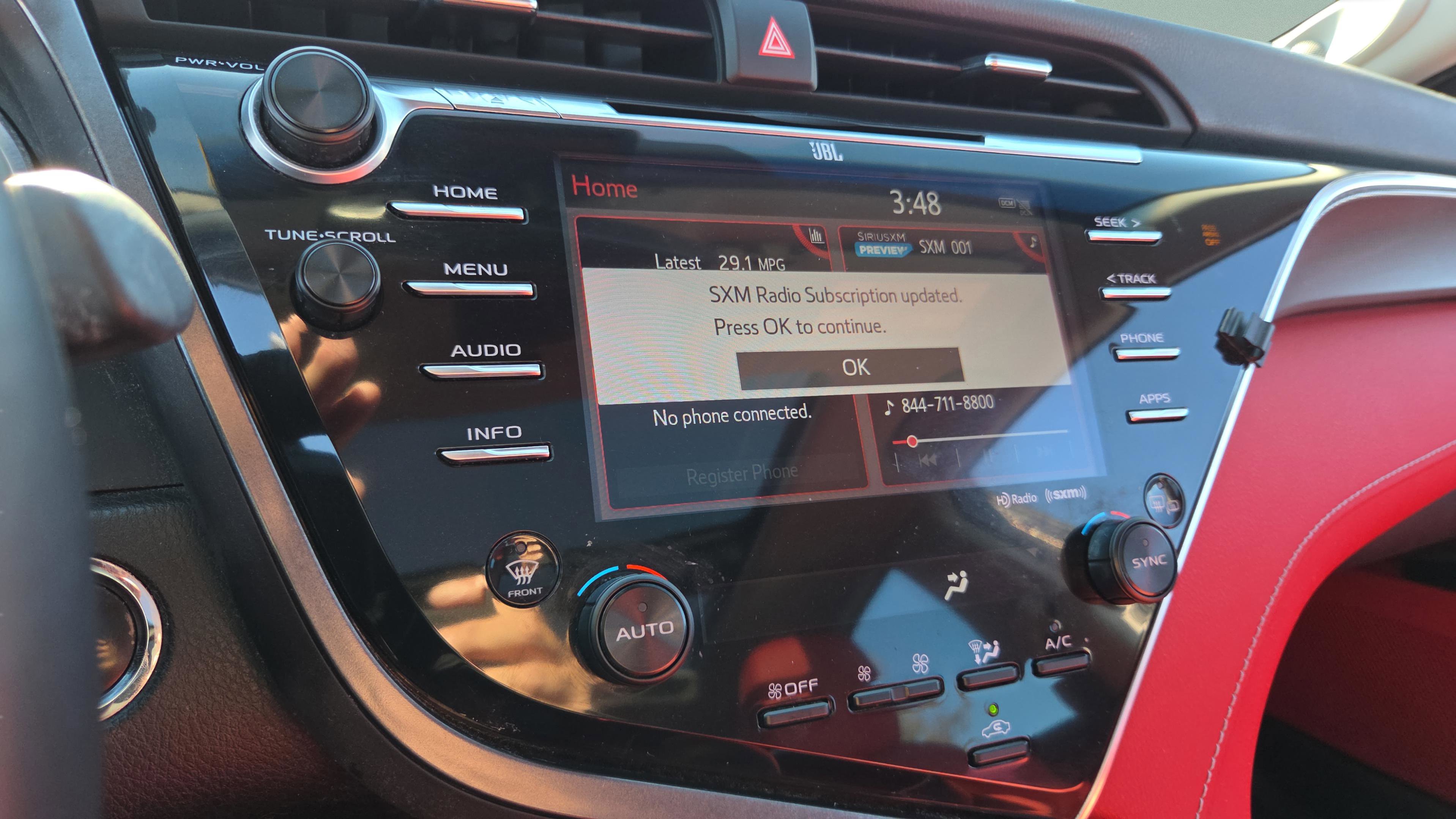 Used 2018 Toyota Camry XSE image 21