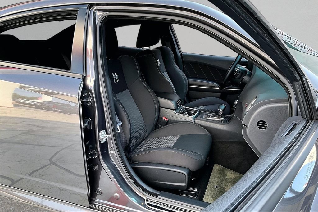 Used 2020 Dodge Charger Scat Pack RWD image 30