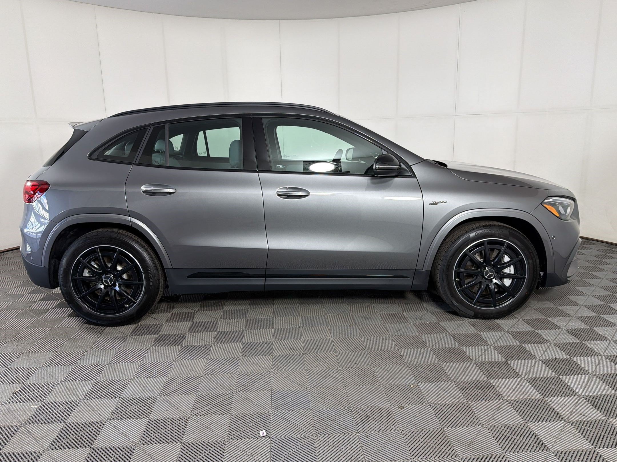 New 2026 Mercedes-Benz GLA 35 AMG 4MATIC image 8
