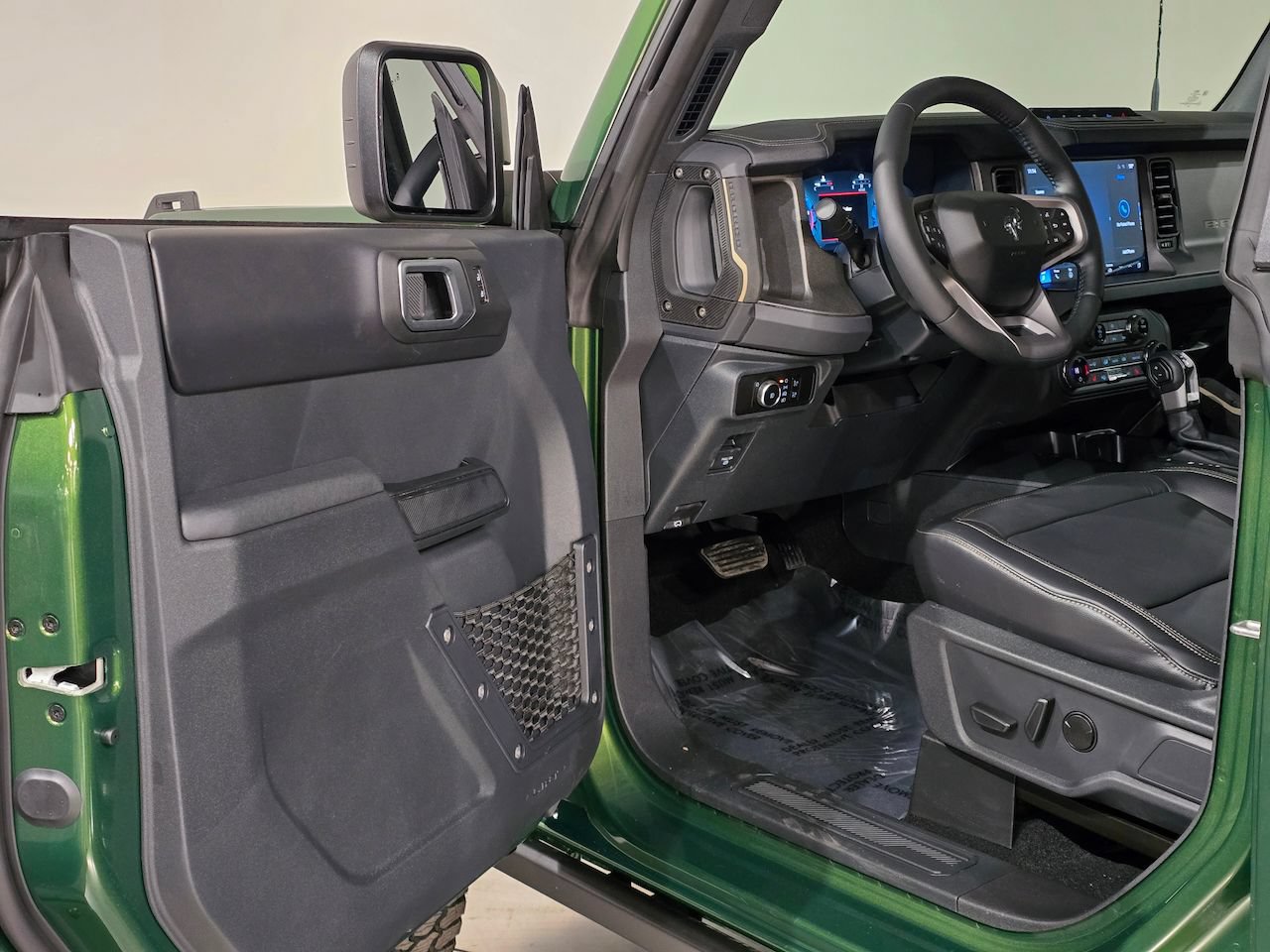 New 2025 Ford Bronco Badlands w/ Sasquatch Package AWD/4WD image 15