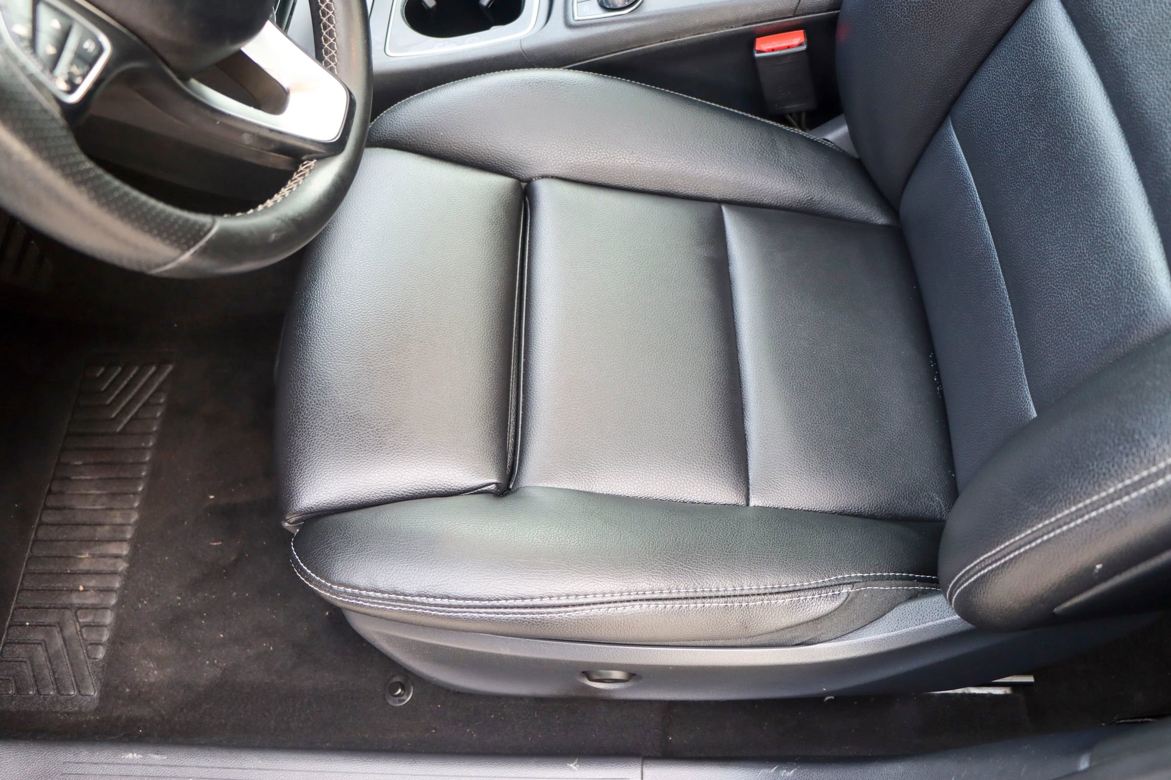 Used 2017 Mercedes-Benz GLA 250 image 16