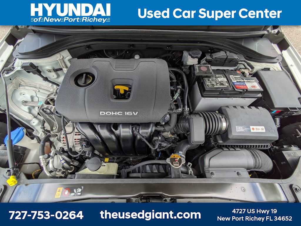 Used 2017 Hyundai Elantra Limited FWD image 13
