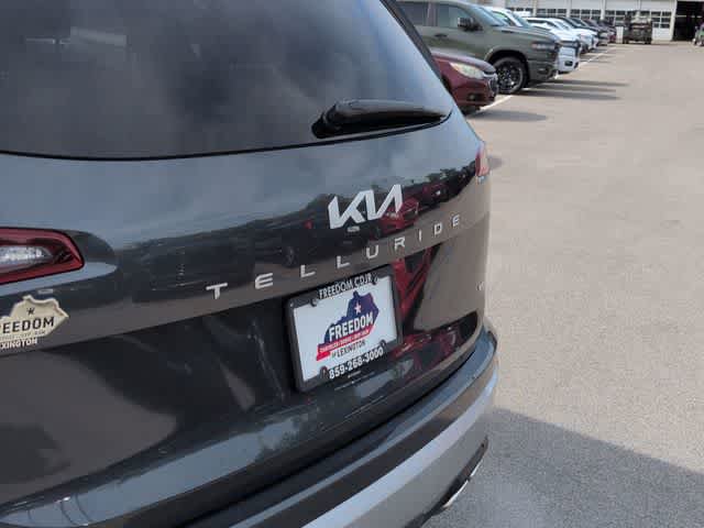 Used 2023 Kia Telluride S AWD/4WD image 13