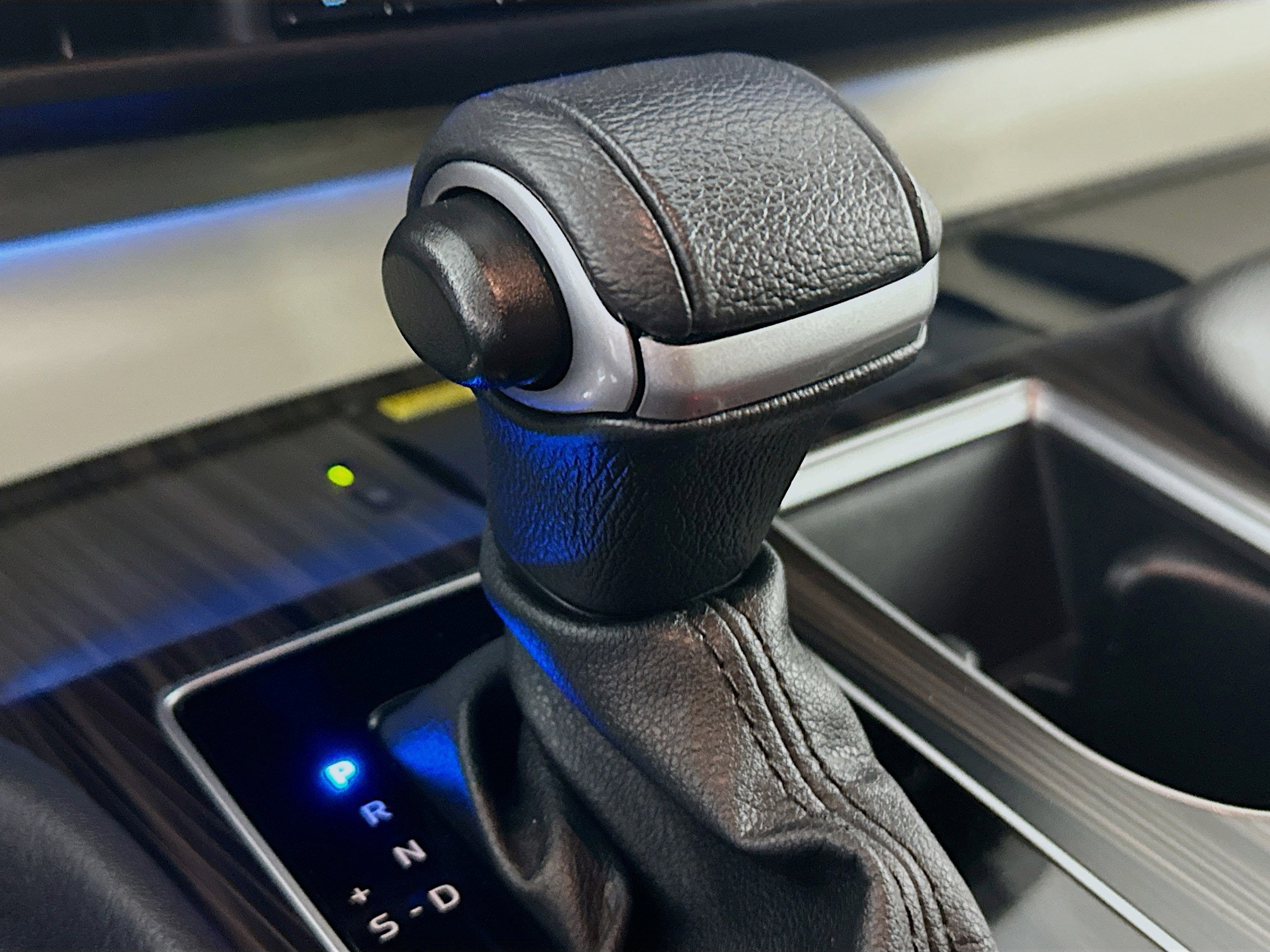 Used 2024 Toyota Sienna Platinum image 21