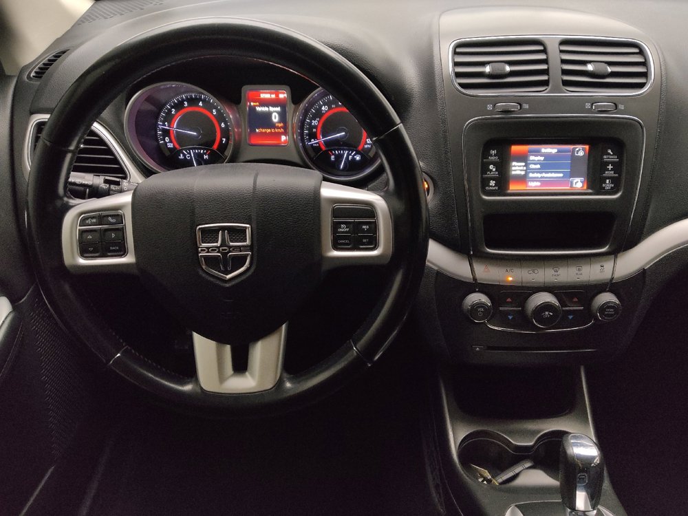 Used 2020 Dodge Journey SE w/ SE Popular Equipment Group FWD image 22