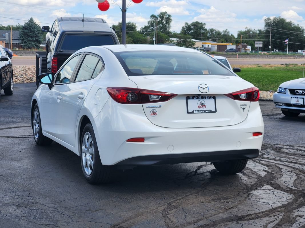 Used 2017 MAZDA MAZDA3 Sport FWD image 11