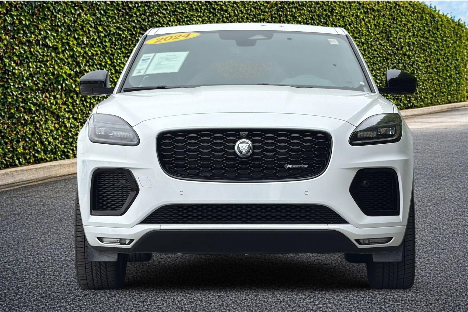 Used 2024 Jaguar E-PACE R-Dynamic SE AWD/4WD image 9