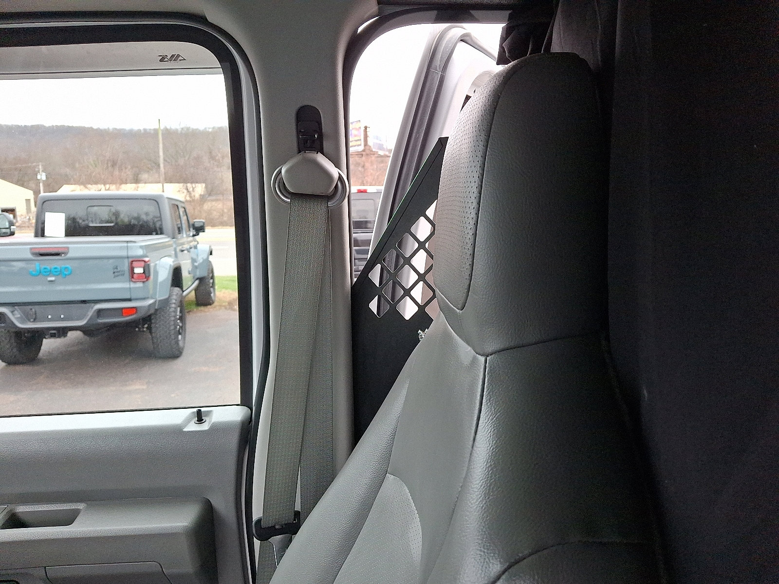 Used 2012 Ford E-250 and Econoline 250 w/ Commercial Cargo Van Pkg image 17