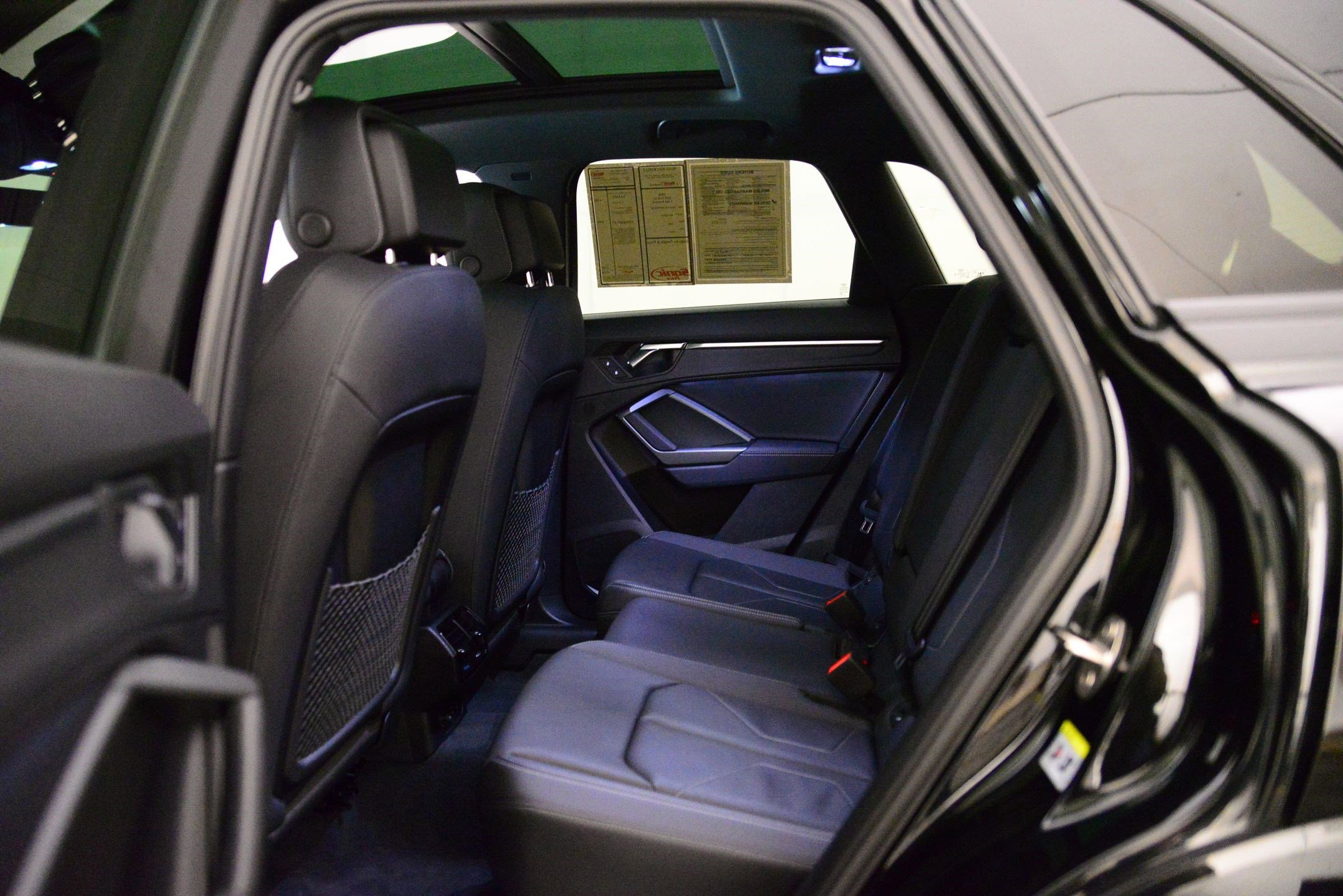 Certified 2025 Audi Q3 2.0T Premium w/ Convenience Package image 11