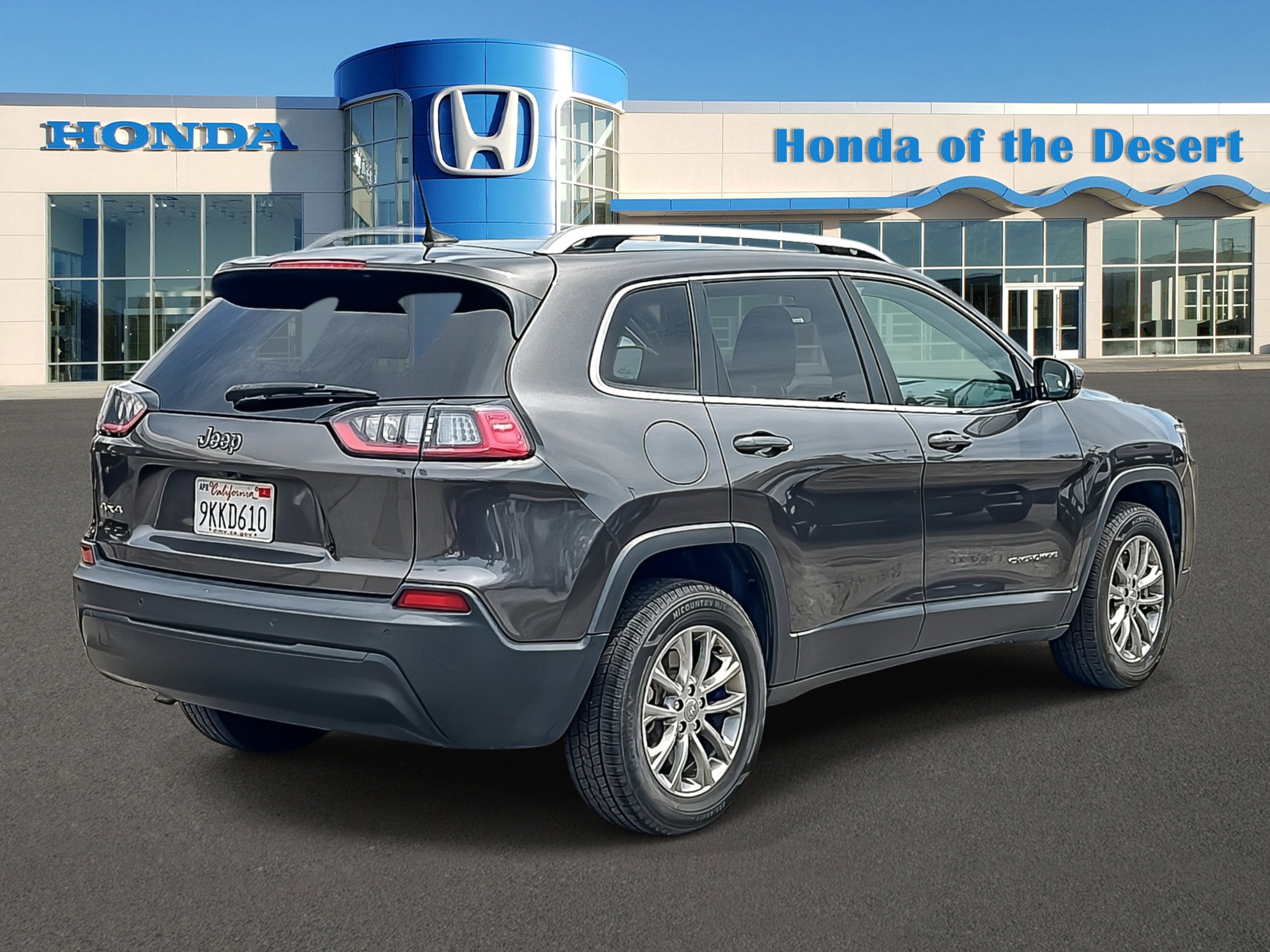 Used 2021 Jeep Cherokee Latitude Plus image 7