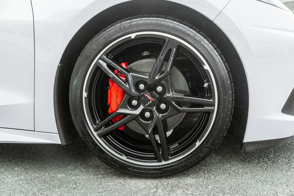 Used 2024 Chevrolet Corvette Stingray Premium Cpe w/ Battery Protection Package image 4