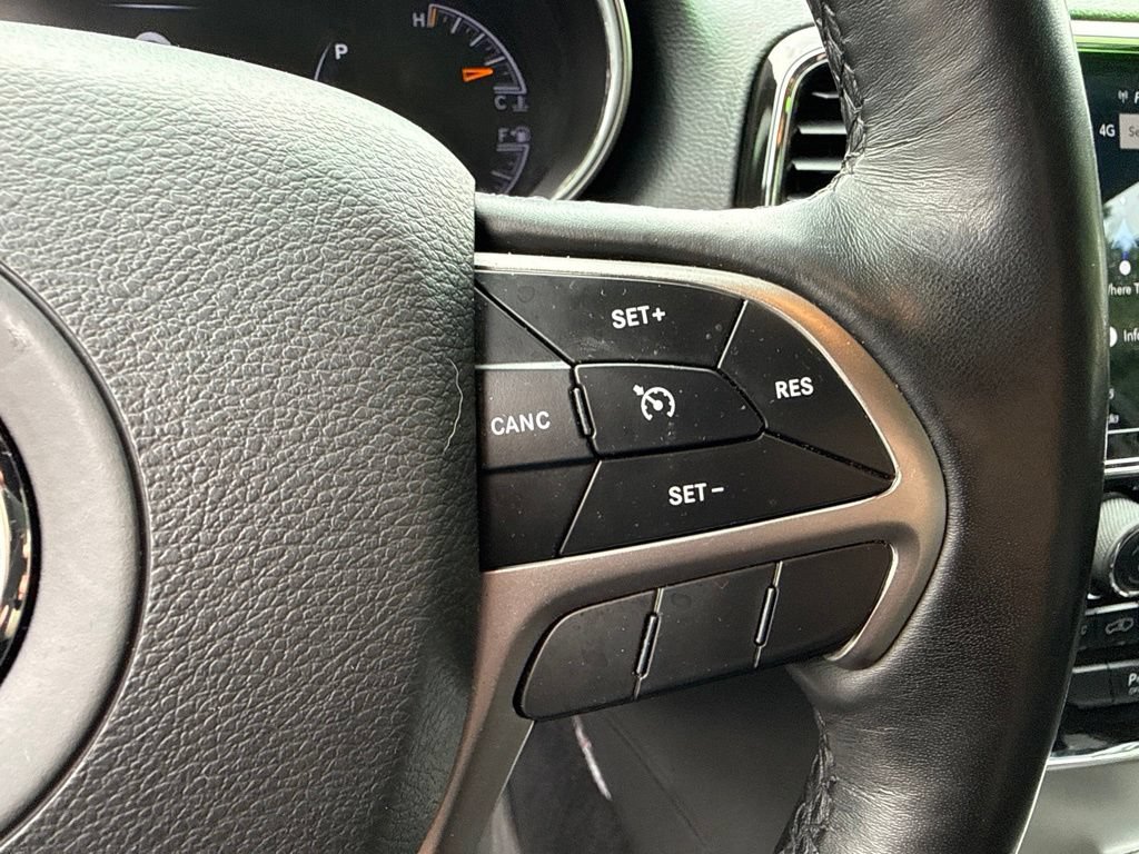 Used 2021 Jeep Grand Cherokee Laredo X AWD/4WD image 27