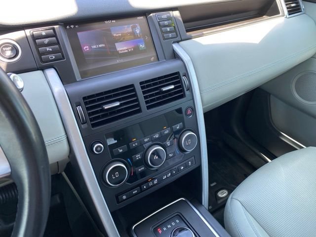 Used 2019 Land Rover Discovery Sport SE AWD/4WD image 16