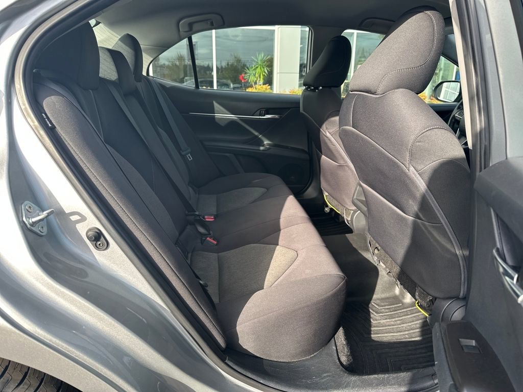 Used 2022 Toyota Camry LE image 15