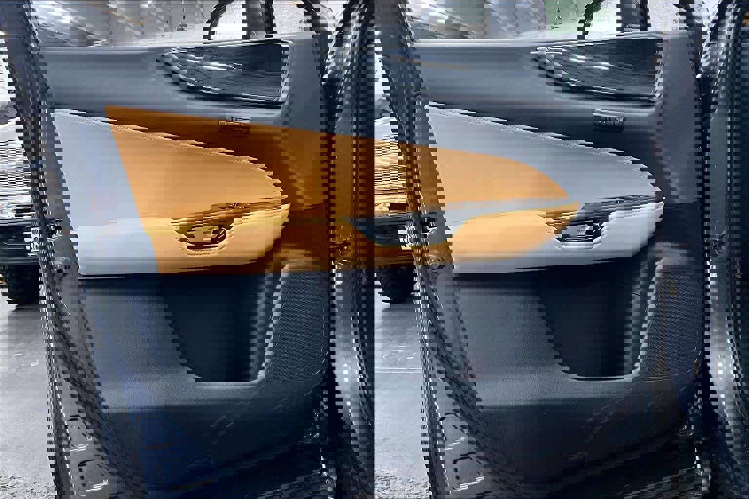 Used 2025 Lexus NX 350h AWD w/ Cold Area Package image 21