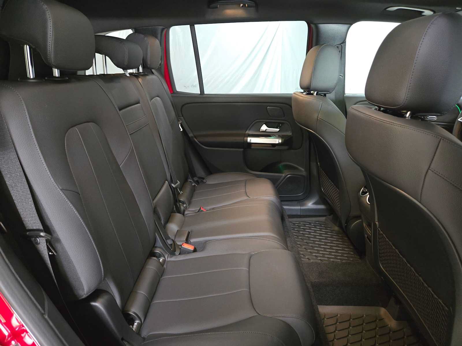 New 2026 Mercedes-Benz GLB 250 4MATIC image 12