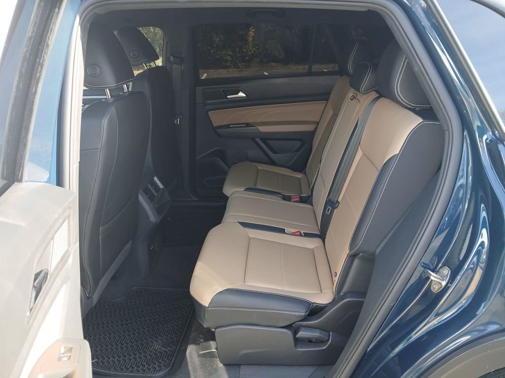 Used 2023 Volkswagen Atlas Cross Sport SE image 24