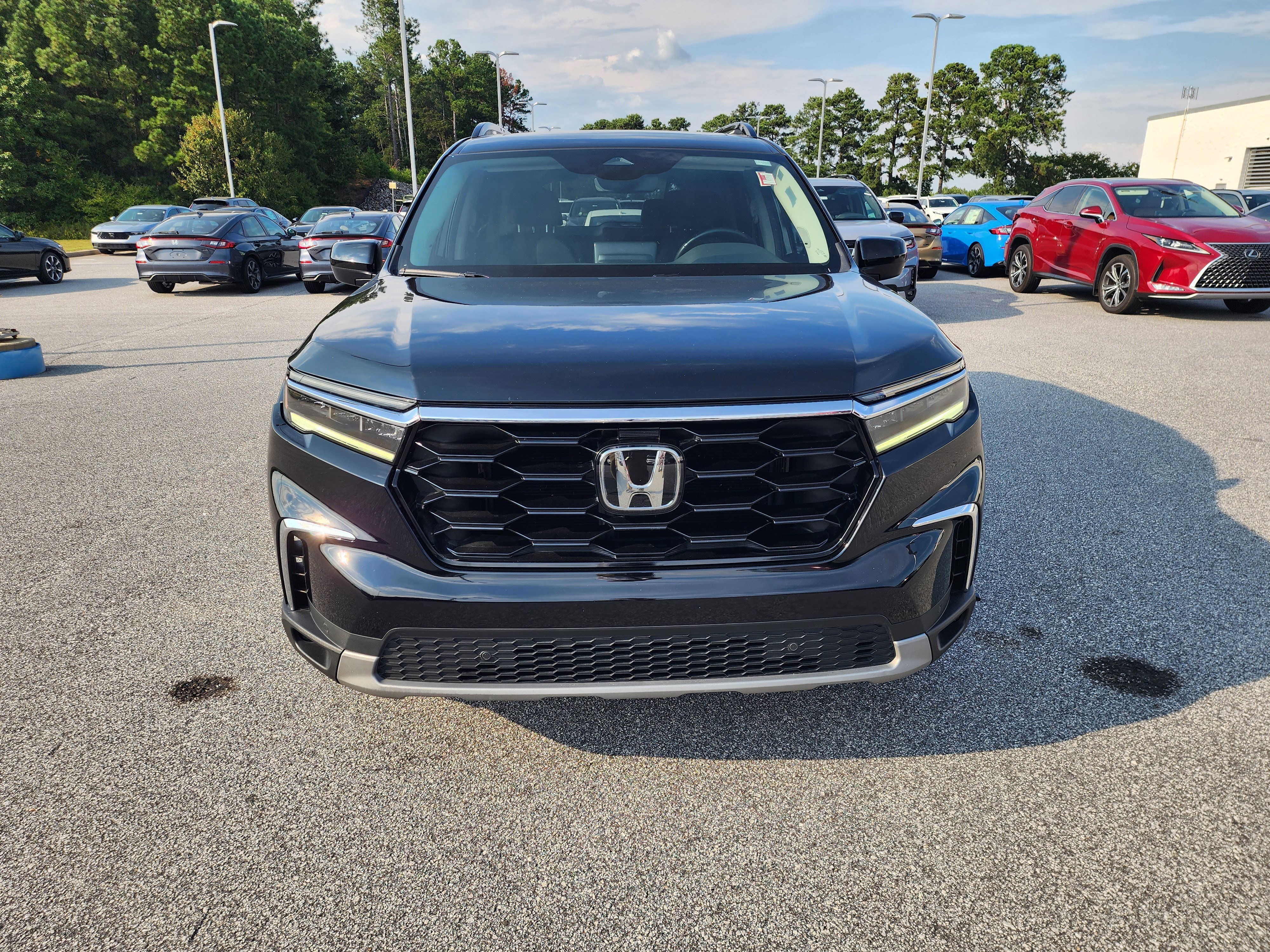 Used 2023 Honda Pilot Touring image 10