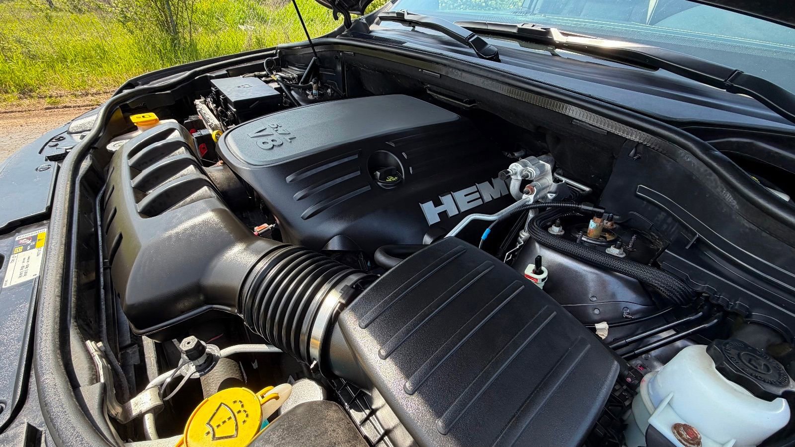 Used 2014 Jeep Grand Cherokee Overland AWD/4WD image 28