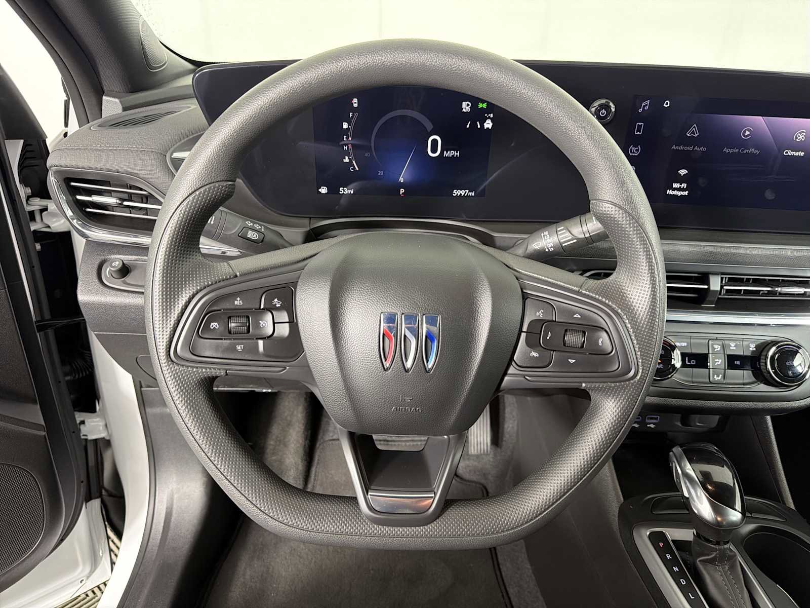 Used 2025 Buick Envista Preferred image 21