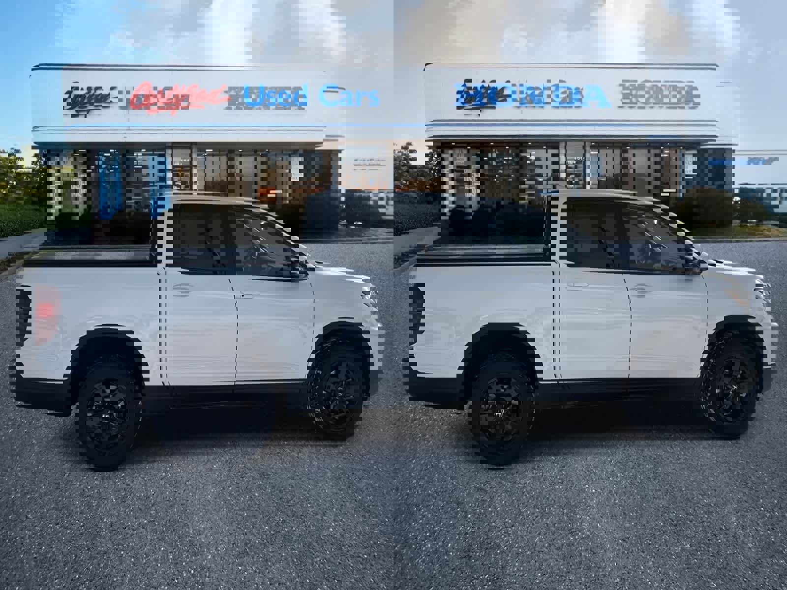 Used 2025 Honda Ridgeline Black Edition image 6