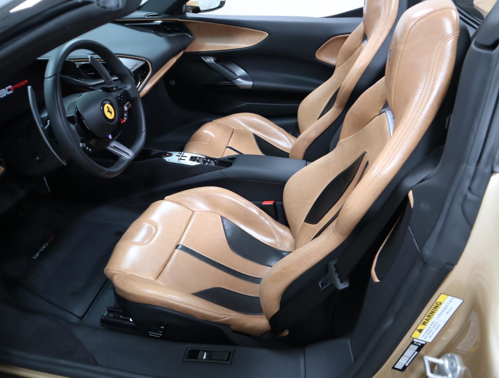 Used 2022 Ferrari SF90 Spider image 23