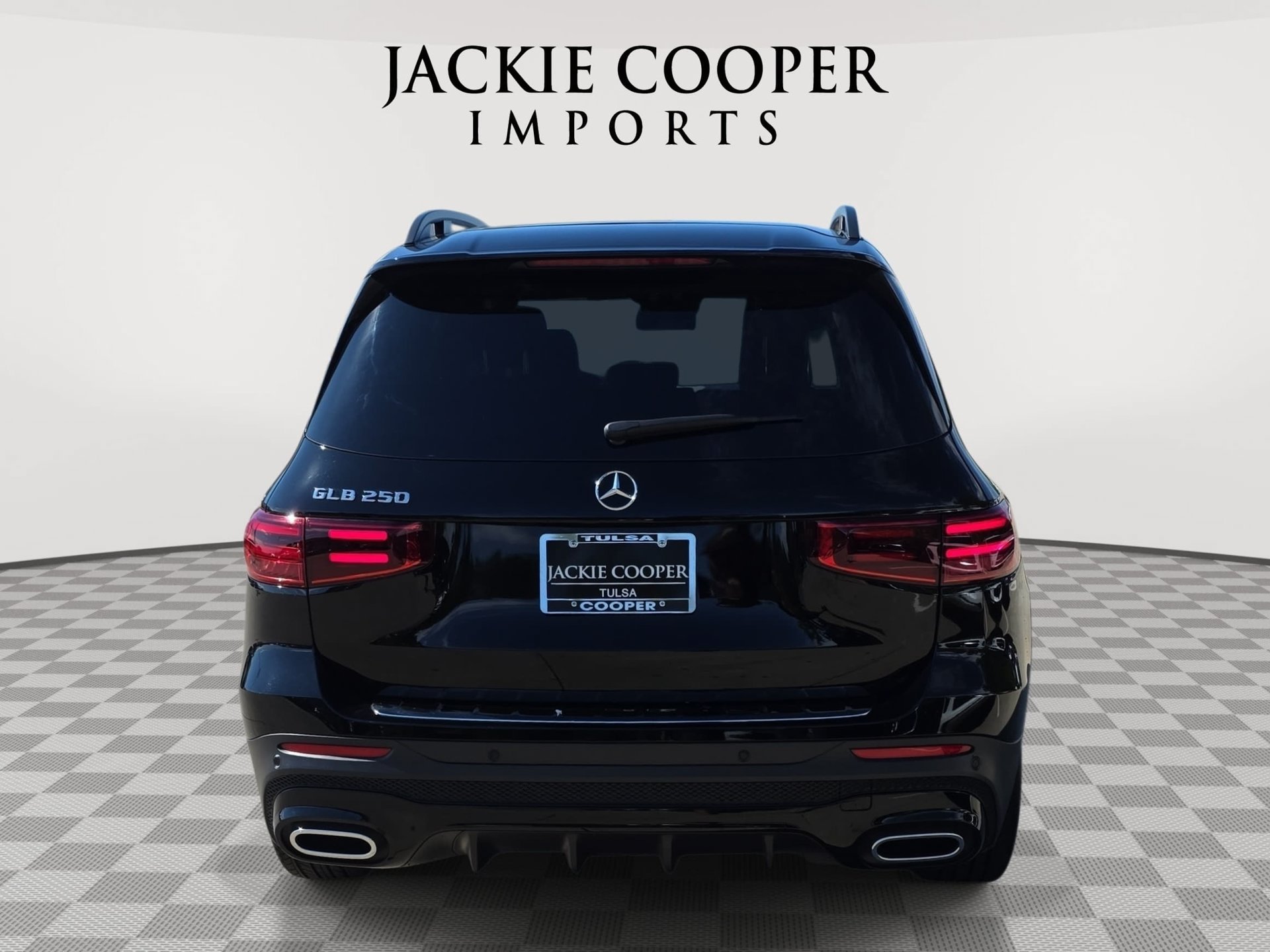 Used 2026 Mercedes-Benz GLB 250 image 6