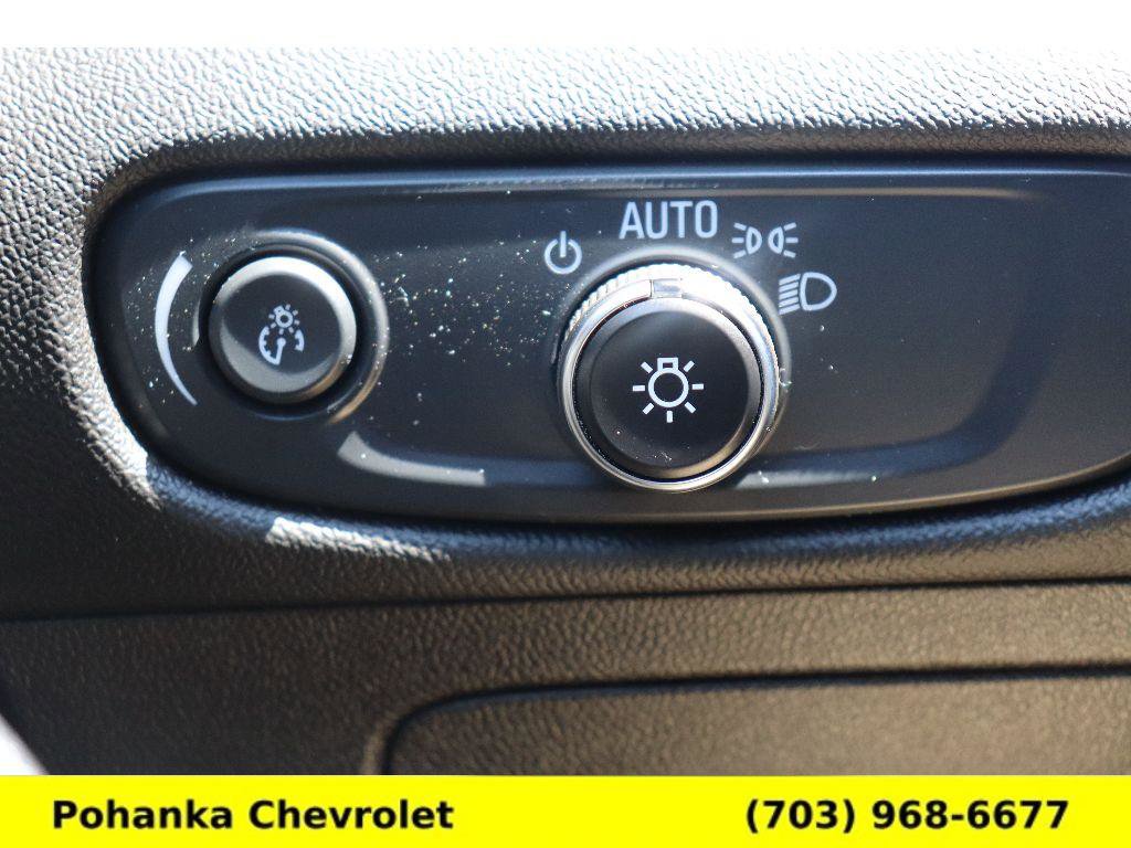Used 2025 Chevrolet Malibu RS FWD image 14