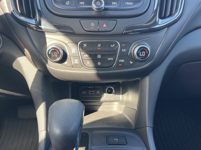 Used 2024 Chevrolet Equinox RS image 32