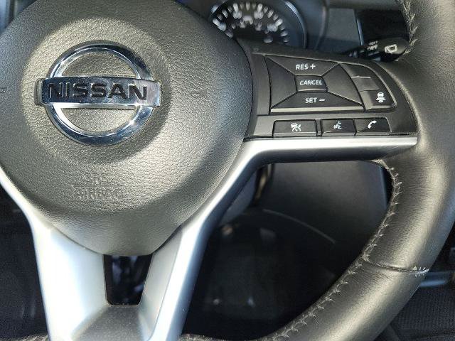 Certified 2018 Nissan Rogue SV w/ Premium Package FWD image 27