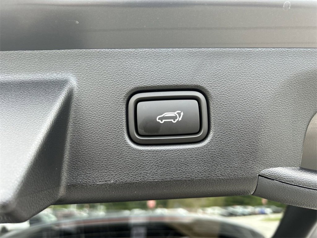 New 2025 Hyundai Tucson Limited image 18