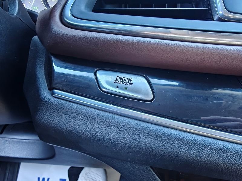 Used 2019 Buick Enclave Avenir w/ Avenir Technology Package image 38