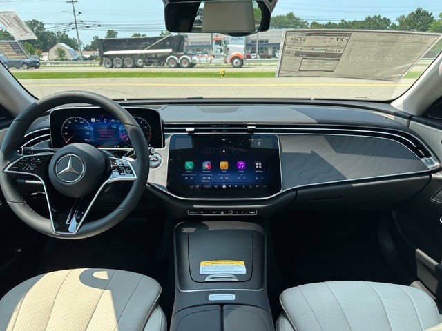 New 2027 Mercedes-Benz E 350 4MATIC Sedan image 32