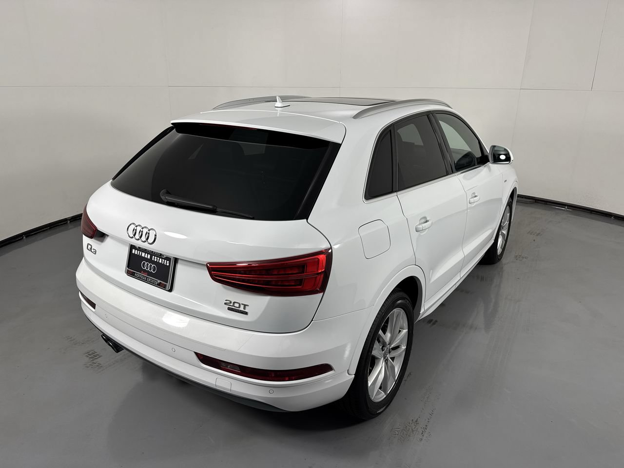 Used 2018 Audi Q3 2.0T Premium Plus AWD/4WD image 36