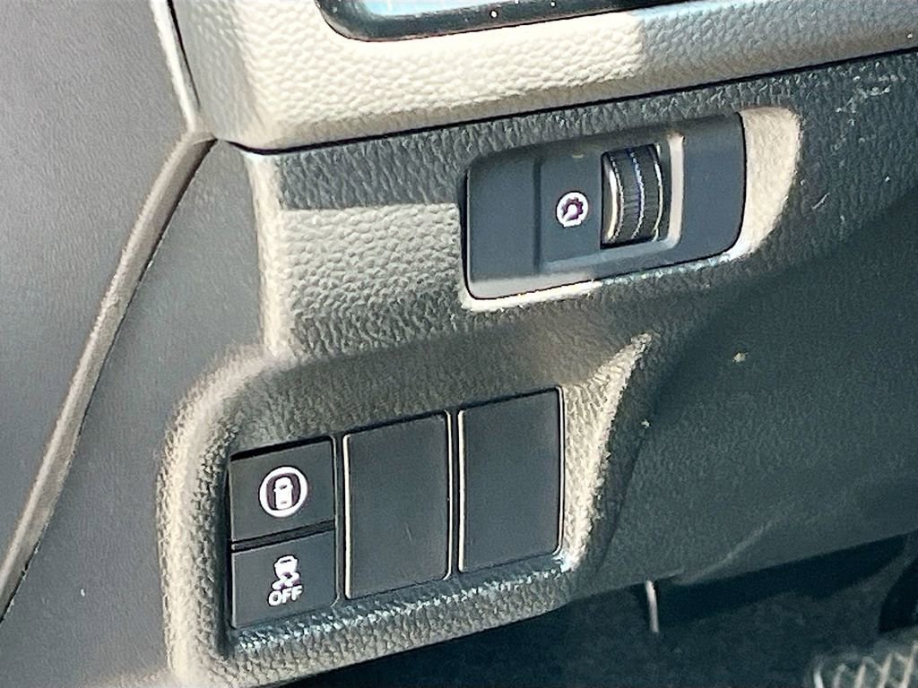 Used 2024 Honda Civic EX-L image 10