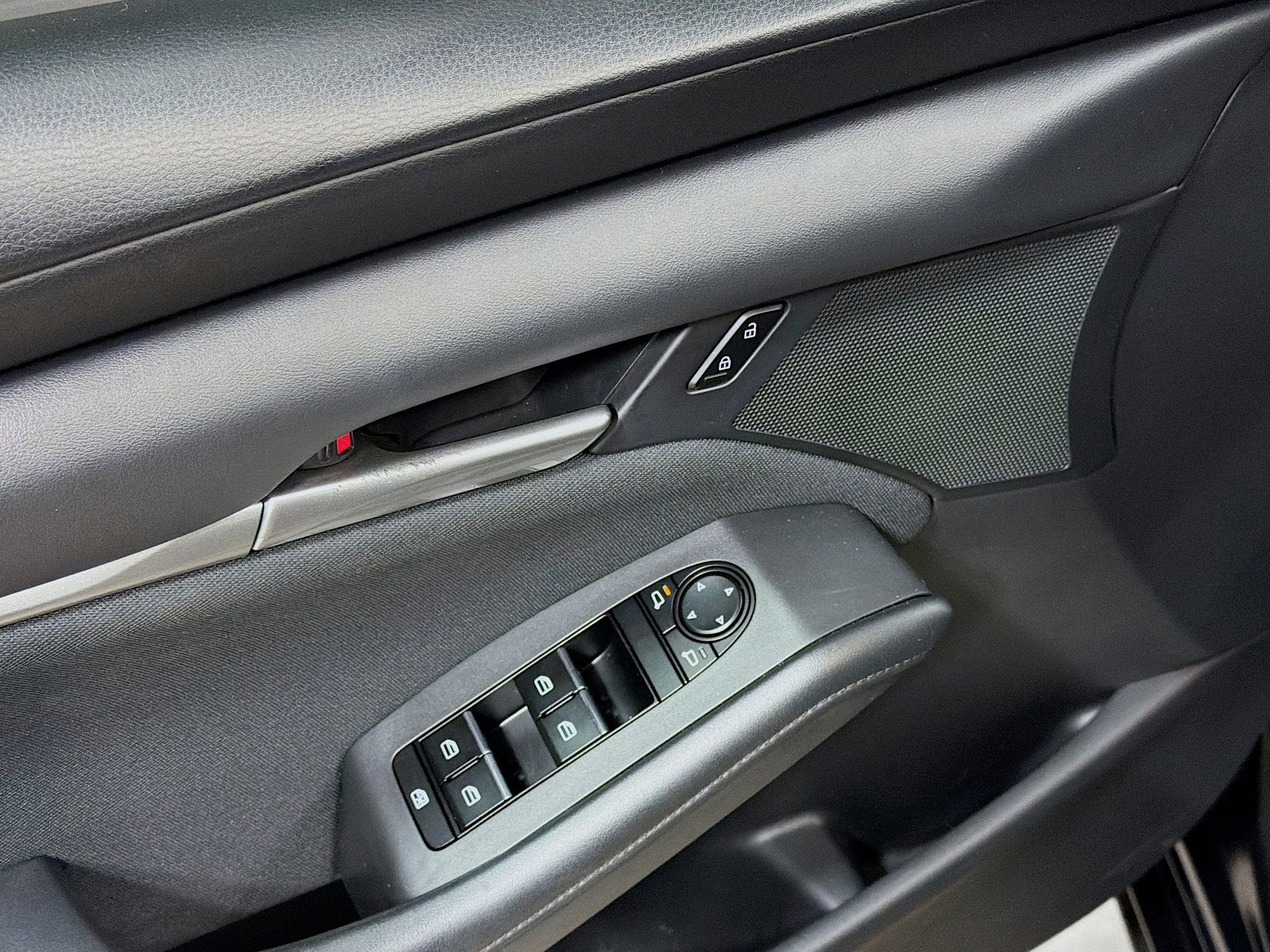 Used 2021 MAZDA MAZDA3 s image 20