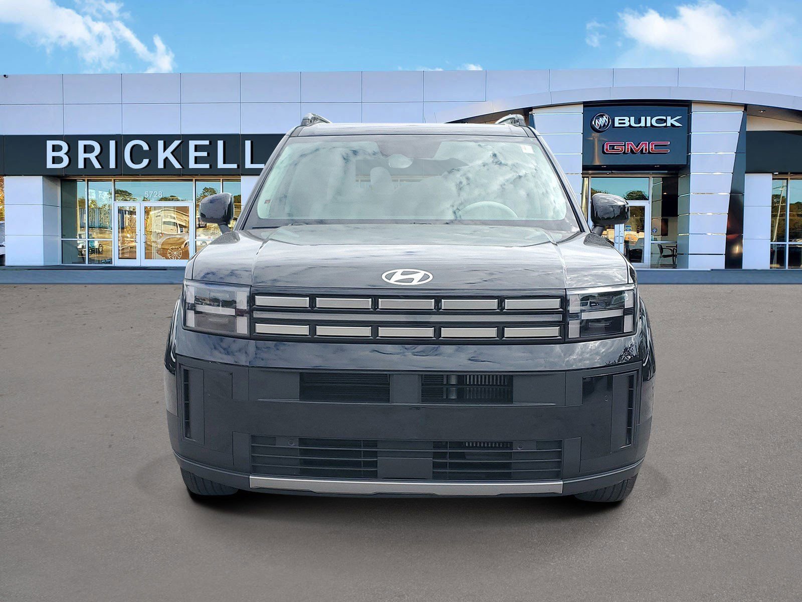 Used 2025 Hyundai Santa Fe SEL image 2