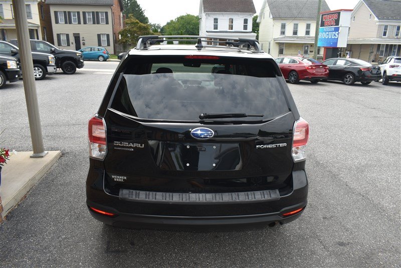 Used 2018 Subaru Forester 2.5i Premium AWD/4WD image 5