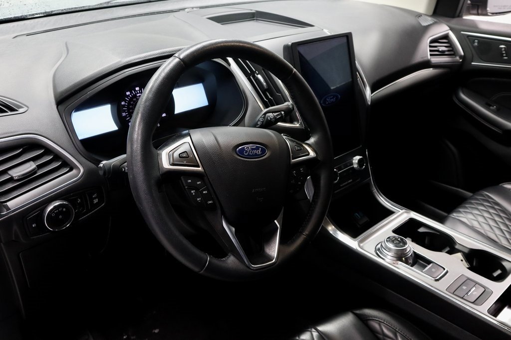 Certified 2024 Ford Edge Titanium image 24
