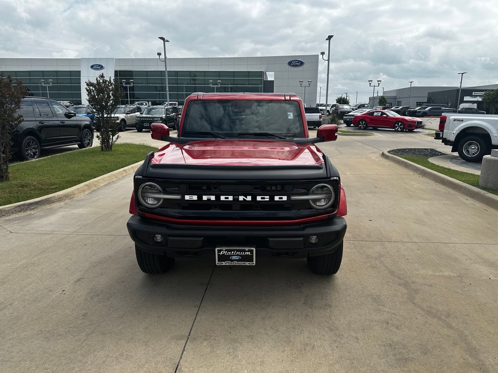 Used 2024 Ford Bronco Outer Banks AWD/4WD image 28