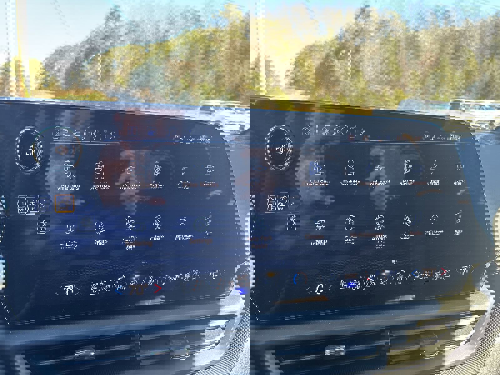 New 2026 Chevrolet Silverado EV LT w/ Premium Package image 19