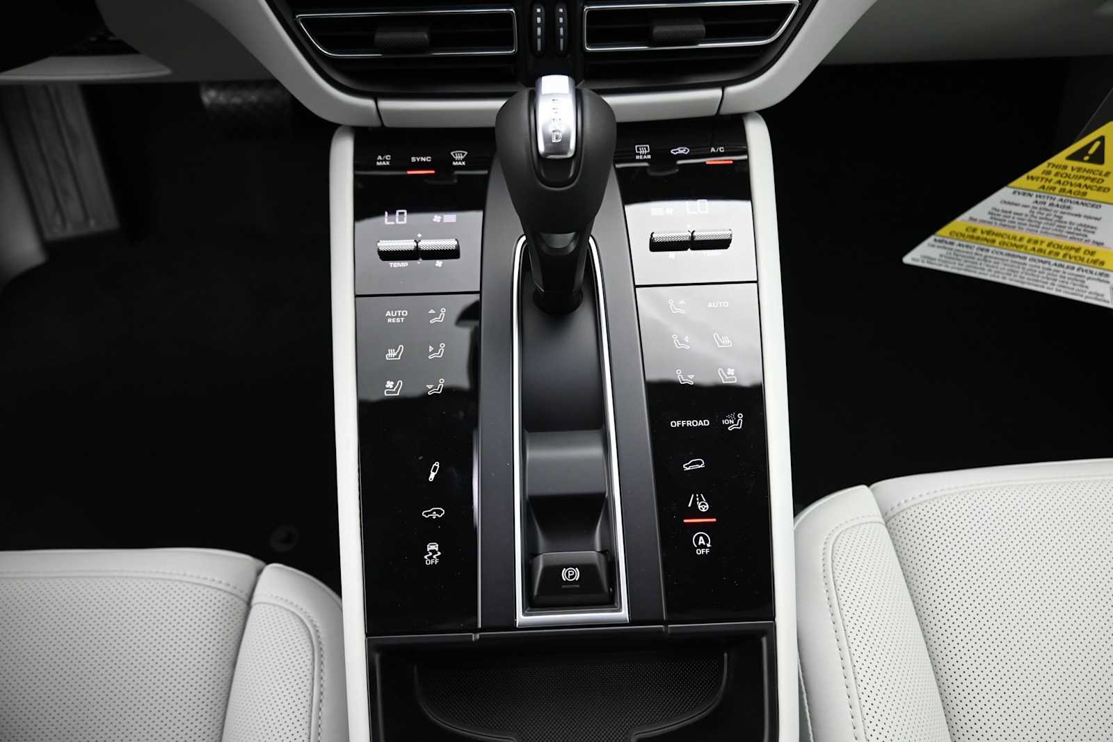 New 2026 Porsche Macan S AWD/4WD image 13