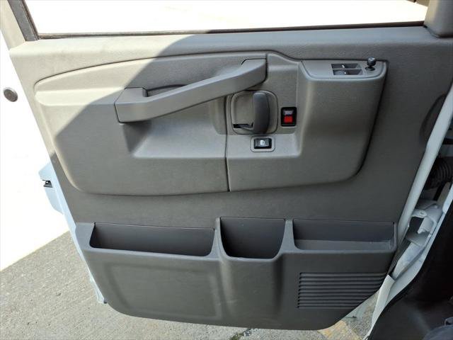 Used 2024 Chevrolet Express 3500 LT w/ LT Preferred Equipment Group RWD image 15