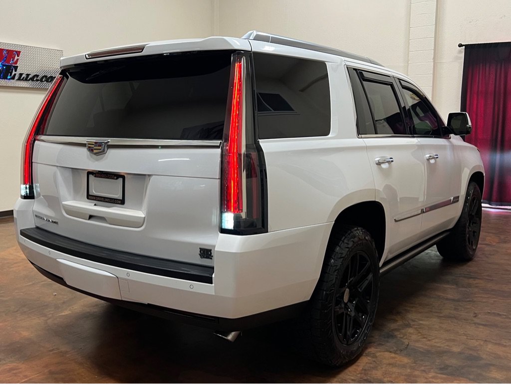 Used 2016 Cadillac Escalade Premium AWD/4WD image 9