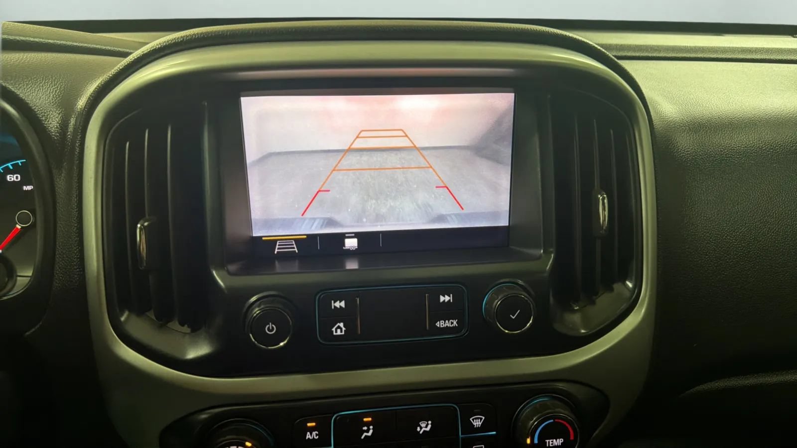 Used 2020 Chevrolet Colorado LT w/ LT Convenience Package AWD/4WD image 14