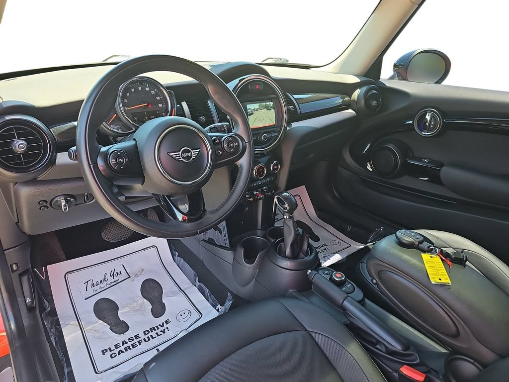 Used 2019 MINI Cooper 2-Door Hardtop FWD image 16