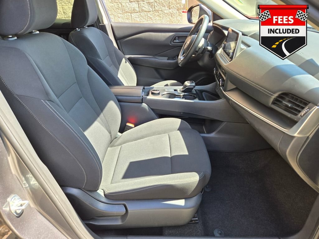 Used 2024 Nissan Rogue S AWD/4WD image 20